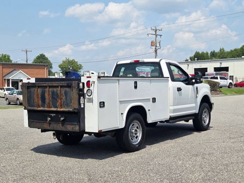 Used 2017 Ford F350 XL w/ Power Equipment Group AWD/4WD image 7