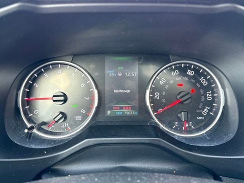 Used 2020 Toyota RAV4 XLE image 17