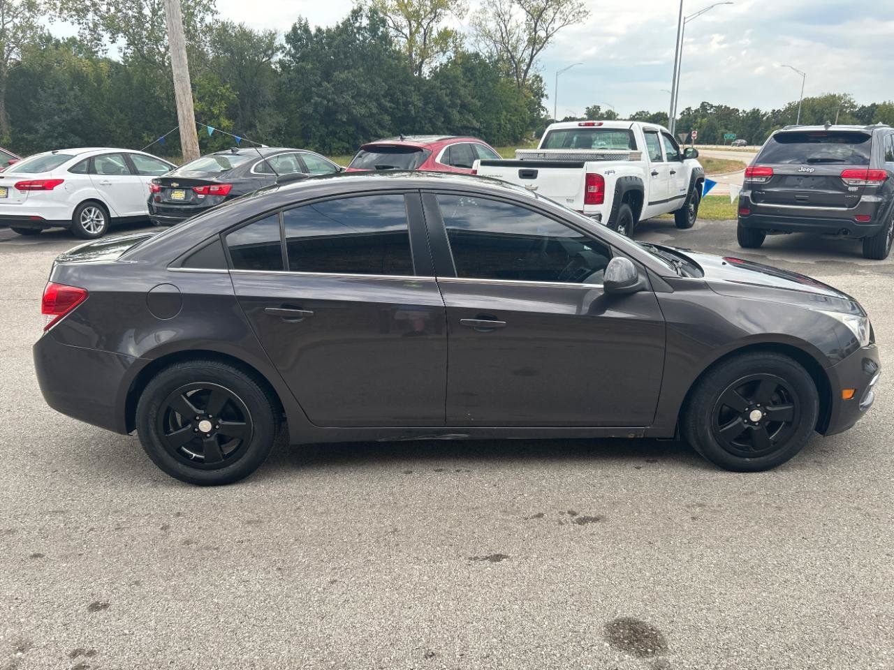 Used 2016 Chevrolet Cruze LT FWD image 4