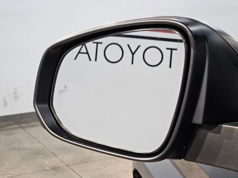 Used 2024 Toyota Tacoma SR image 22