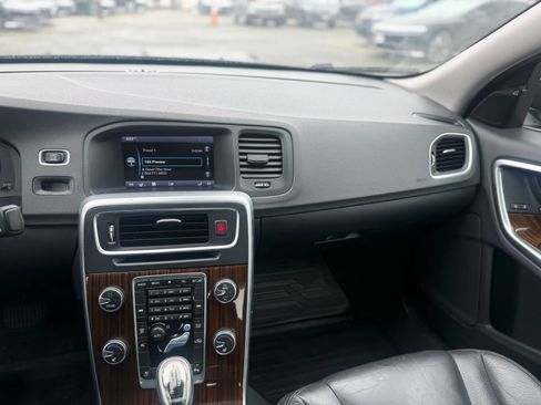 Used 2013 Volvo S60 T5 AWD/4WD image 25