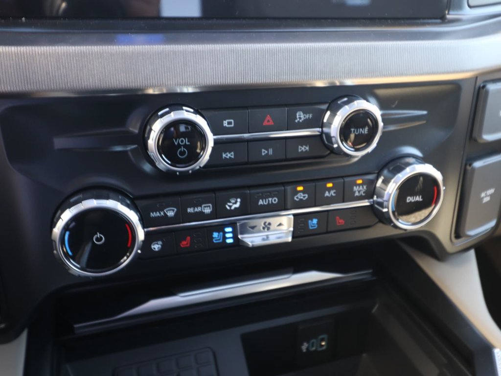 New 2027 Ford F250 Platinum w/ Platinum Plus Package AWD/4WD image 22