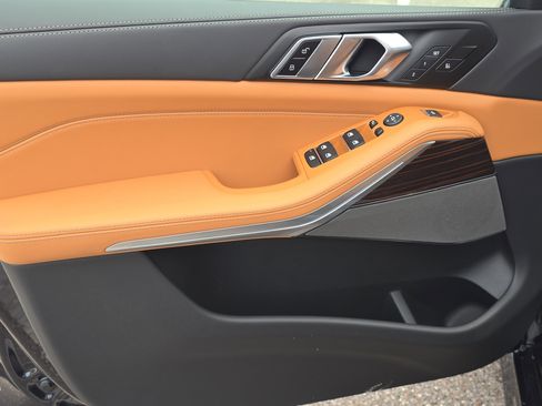 New 2026 BMW X5 sDrive40i w/ M Sport Package image 18