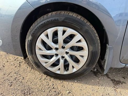 Used 2017 Toyota Corolla LE image 10