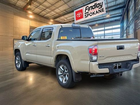 Used 2017 Toyota Tacoma Limited image 6