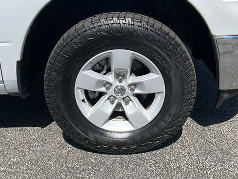 Used 2023 RAM 1500 Classic SLT w/ Electronics Group AWD/4WD image 10
