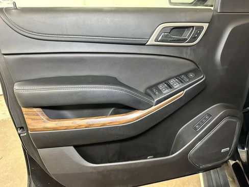 Used 2020 GMC Yukon Denali w/ Denali Ultimate Package AWD/4WD image 23