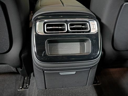 Certified 2022 Mercedes-Benz S 500 4MATIC image 29