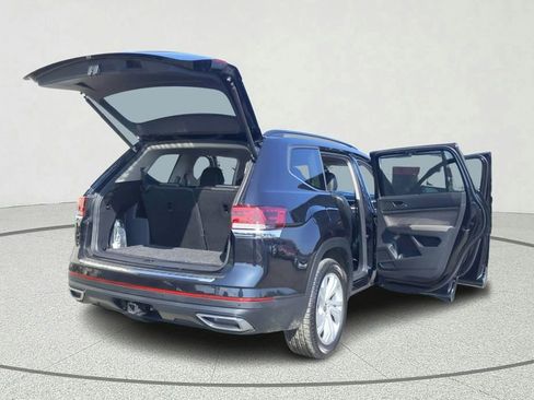 Used 2023 Volkswagen Atlas SE image 13