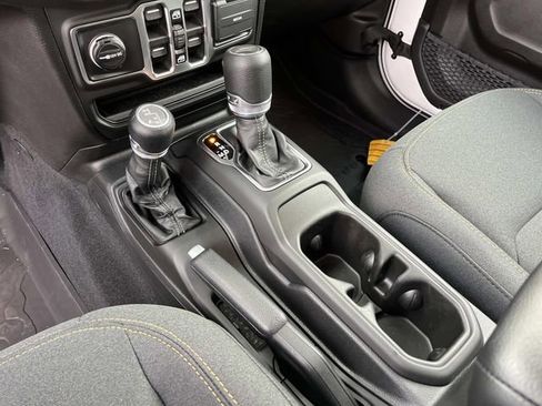 New 2026 Jeep Gladiator Sport AWD/4WD image 23