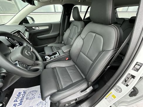 New 2026 Volvo XC40 B5 Plus w/ Protection Package Premier image 15