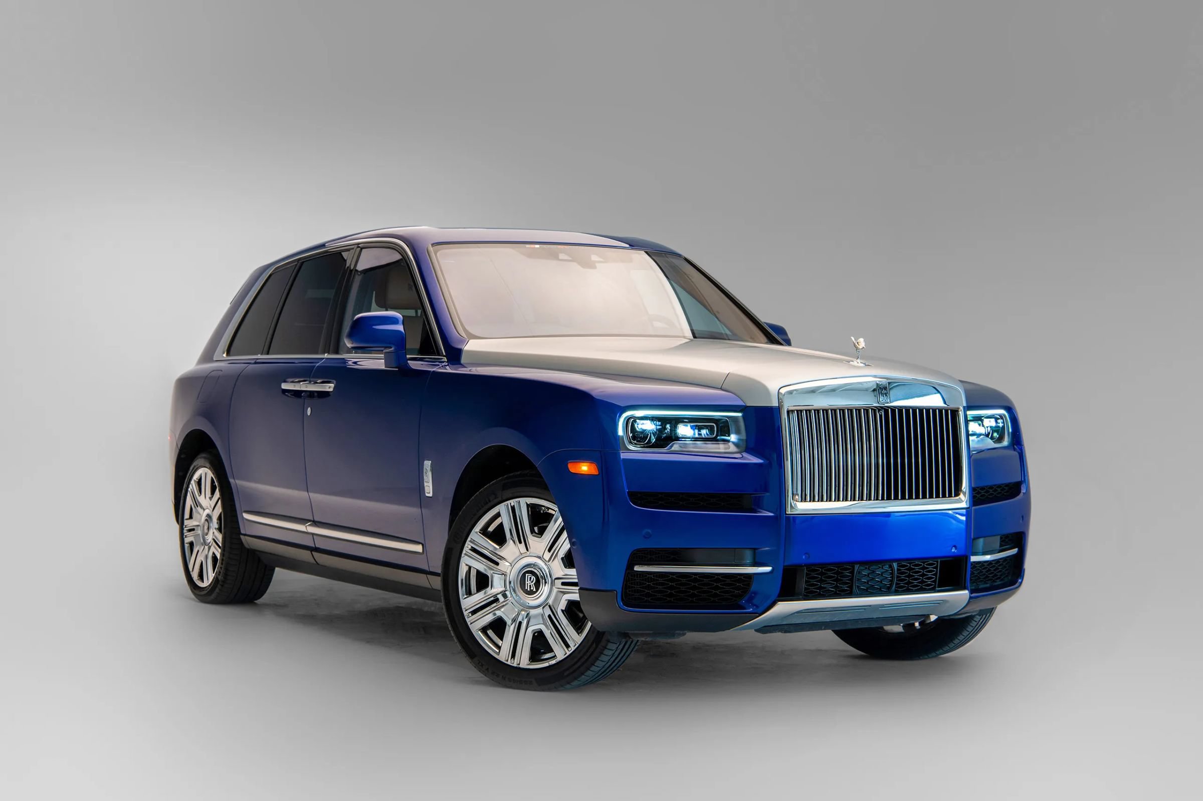 Used 2019 Rolls-Royce Cullinan AWD/4WD image 3