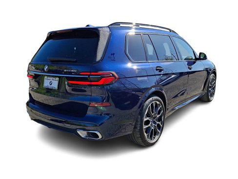 Certified 2025 BMW X7 xDrive40i w/ M Sport Package AWD/4WD image 6