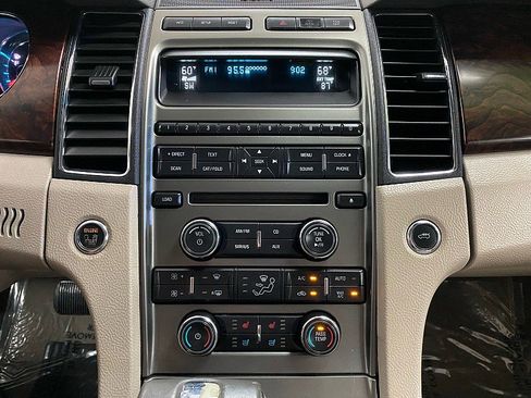 Used 2011 Ford Taurus Limited w/ 303A Rapid Spec Order Code image 19