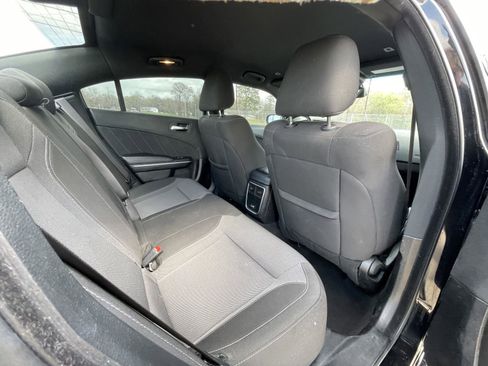 Used 2022 Dodge Charger SXT AWD/4WD image 40
