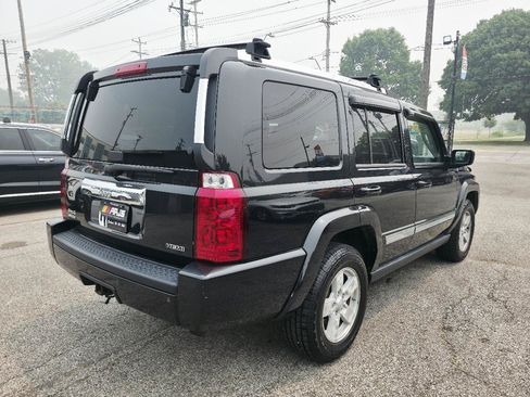 Used 2008 Jeep Commander Limited w/ Trailer Tow Group IV AWD/4WD image 5