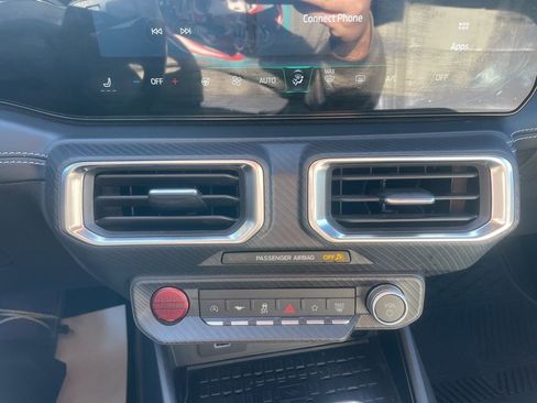 Used 2024 Ford Mustang Premium image 19