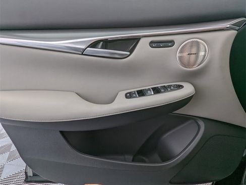 New 2025 INFINITI QX50 Luxe w/ Accent Package image 16