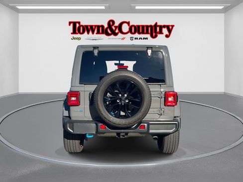 Used 2022 Jeep Wrangler Unlimited Sahara 4xe w/ Cold Weather Group image 5