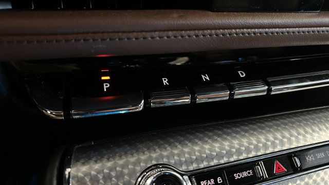 Used 2023 Lincoln Aviator Grand Touring w/ Equipment Group 301A AWD/4WD image 19
