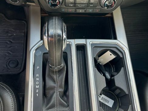 Used 2017 Ford F150 Lariat w/ Equipment Group 502A Luxury image 19