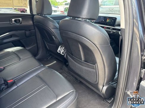 Used 2024 Kia Sorento S FWD image 42
