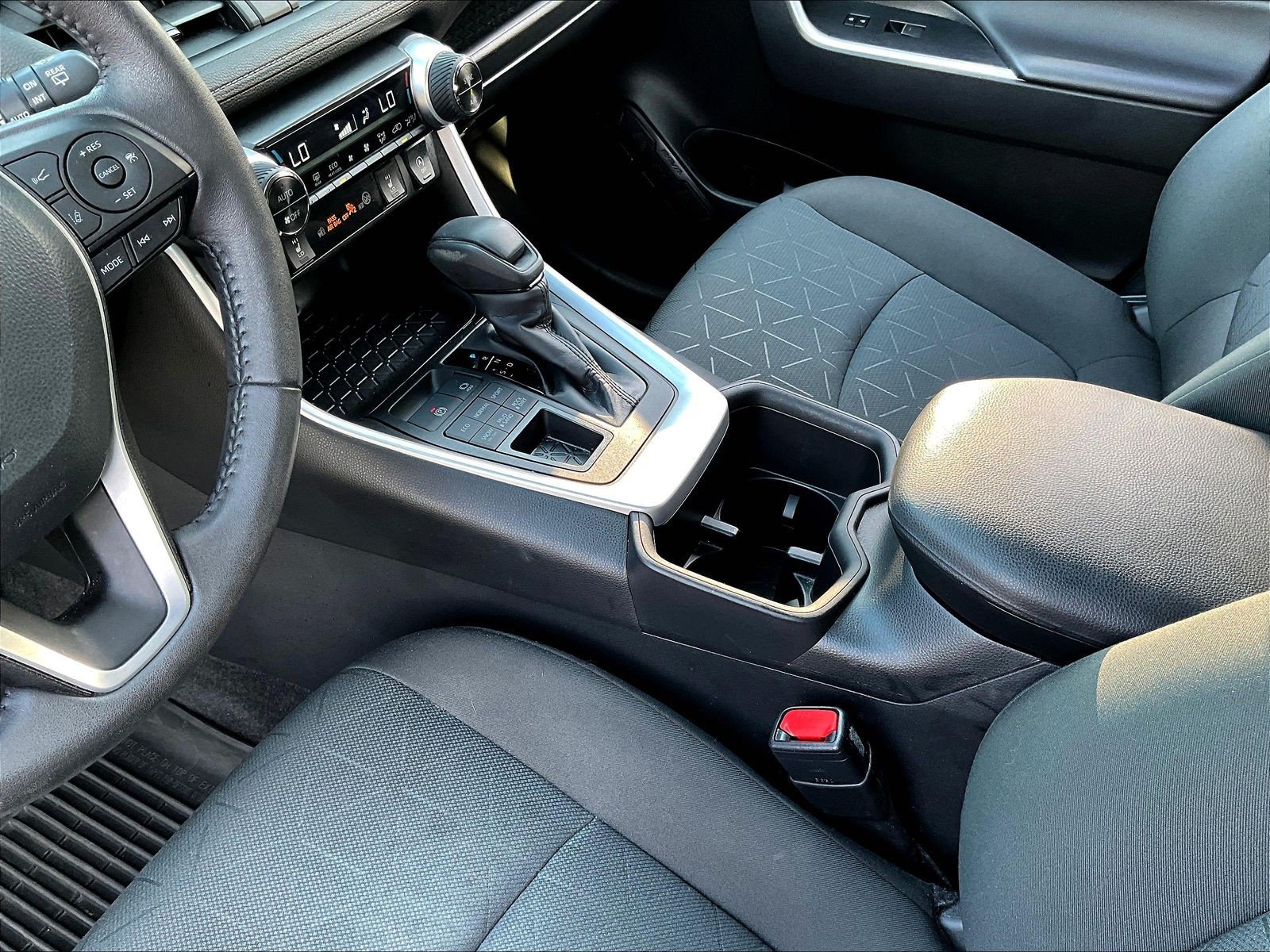 Used 2023 Toyota RAV4 XLE w/ XLE Grade Weather Package AWD/4WD image 18