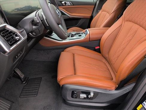 New 2026 BMW X5 xDrive50e w/ M Sport Package image 4