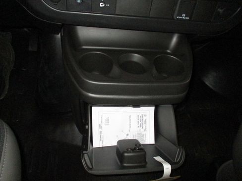 New 2026 GMC Savana 3500 RWD image 26