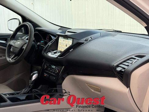 Used 2018 Ford Escape Titanium w/ Ford Safe & Smart Package FWD image 19