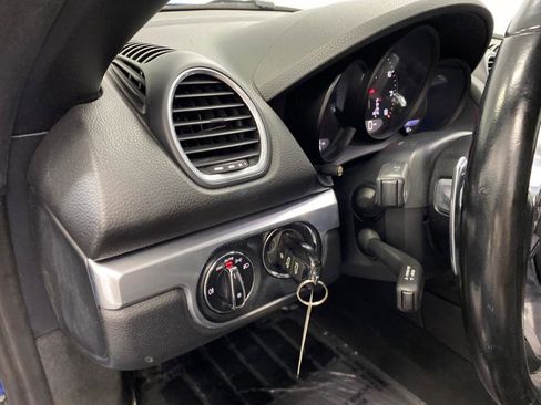 Used 2017 Porsche 718 Boxster image 42