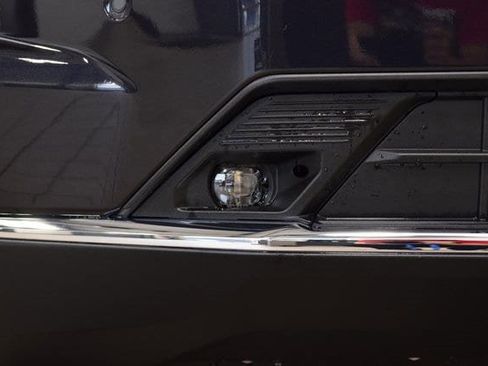 New 2025 Chevrolet Suburban Premier image 14