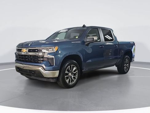 Certified 2024 Chevrolet Silverado 1500 LT AWD/4WD image 9