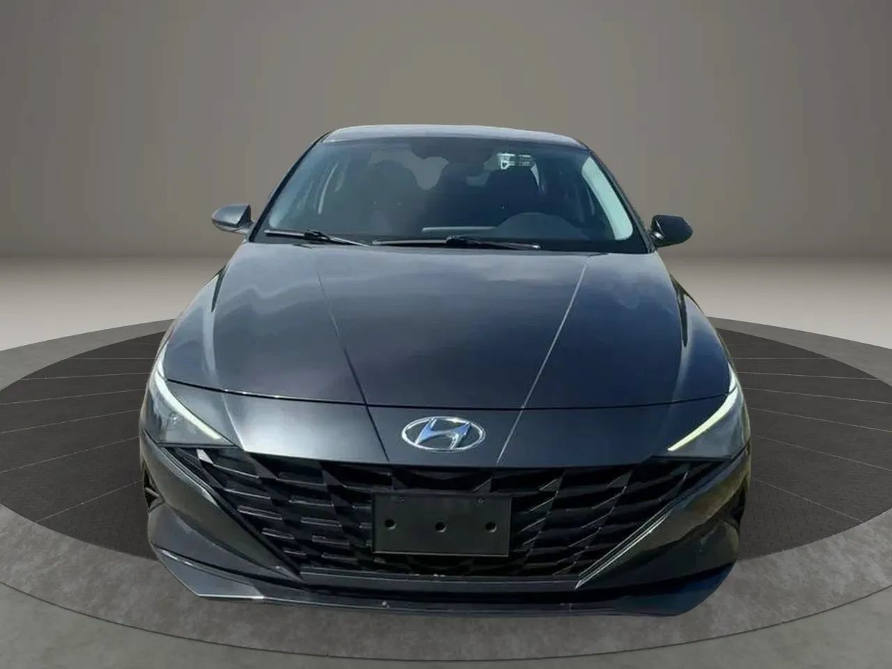Used 2023 Hyundai Elantra SE FWD image 2