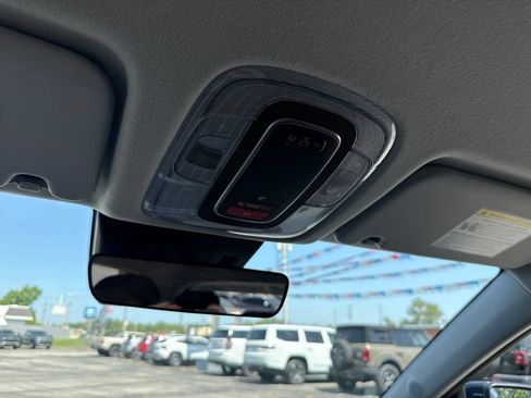 Used 2025 Hyundai Kona SEL FWD image 18