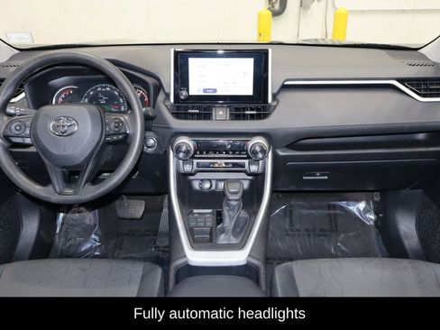 Used 2023 Toyota RAV4 XLE AWD/4WD image 13