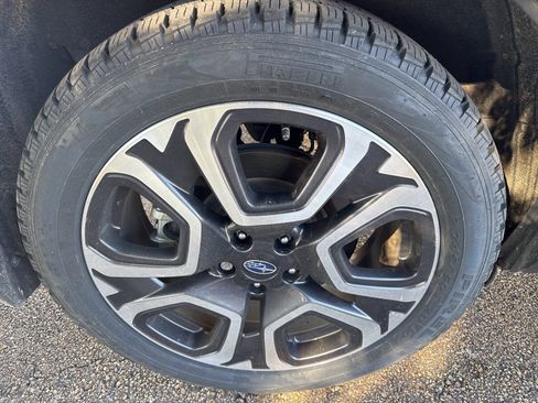 Used 2023 Subaru Ascent Touring image 10