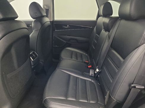 Used 2020 Kia Sorento SX image 18