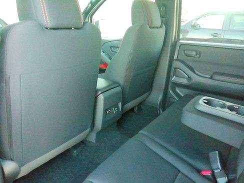 New 2026 Nissan Frontier PRO-4X w/ Pro-4x Convenience Package image 23