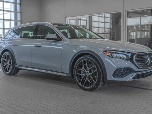 Used 2025 Mercedes-Benz E 450 4MATIC All-Terrain Wagon image 12