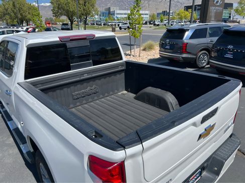 Used 2022 Chevrolet Silverado 1500 High Country AWD/4WD image 27