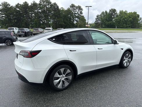 Used 2021 Tesla Model Y Long Range AWD/4WD image 7