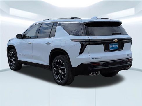 New 2026 Chevrolet Traverse High Country w/ LPO, Floor Liner Package FWD image 4