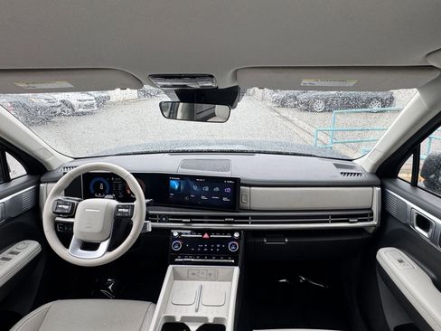 Used 2025 Hyundai Santa Fe SEL image 36