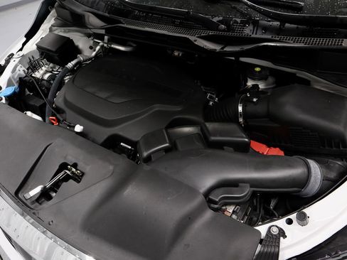 Used 2023 Honda Odyssey Touring image 18