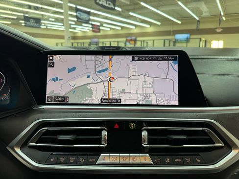 Used 2019 BMW X7 xDrive50i w/ Off-Road Package image 31