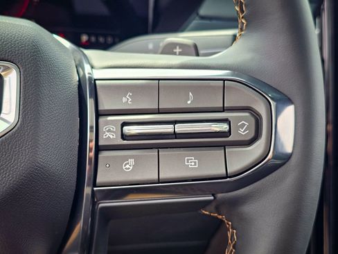 New 2026 GMC Acadia AT4 image 23