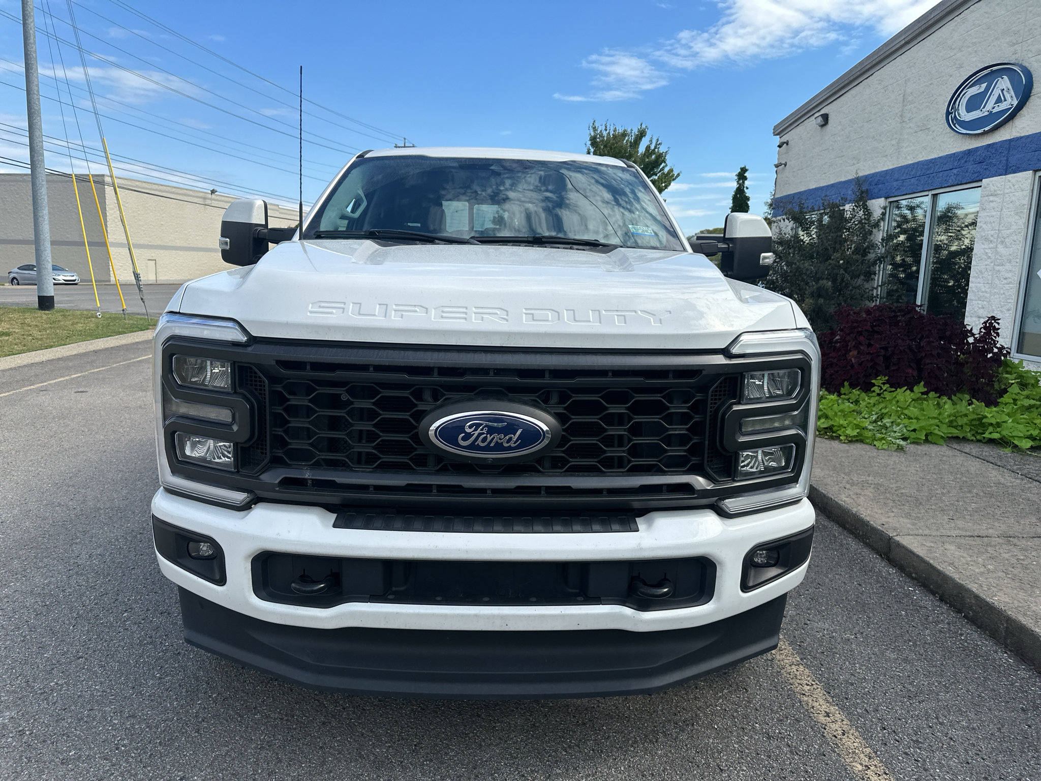 Used 2023 Ford F250 Lariat w/ Sport Appearance Package AWD/4WD image 9