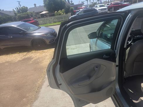 Used 2014 Ford C-MAX SEL w/ Equipment Group 302A FWD image 17