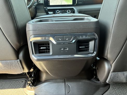 Used 2024 GMC Sierra 2500 Denali w/ Denali Reserve Package AWD/4WD image 18